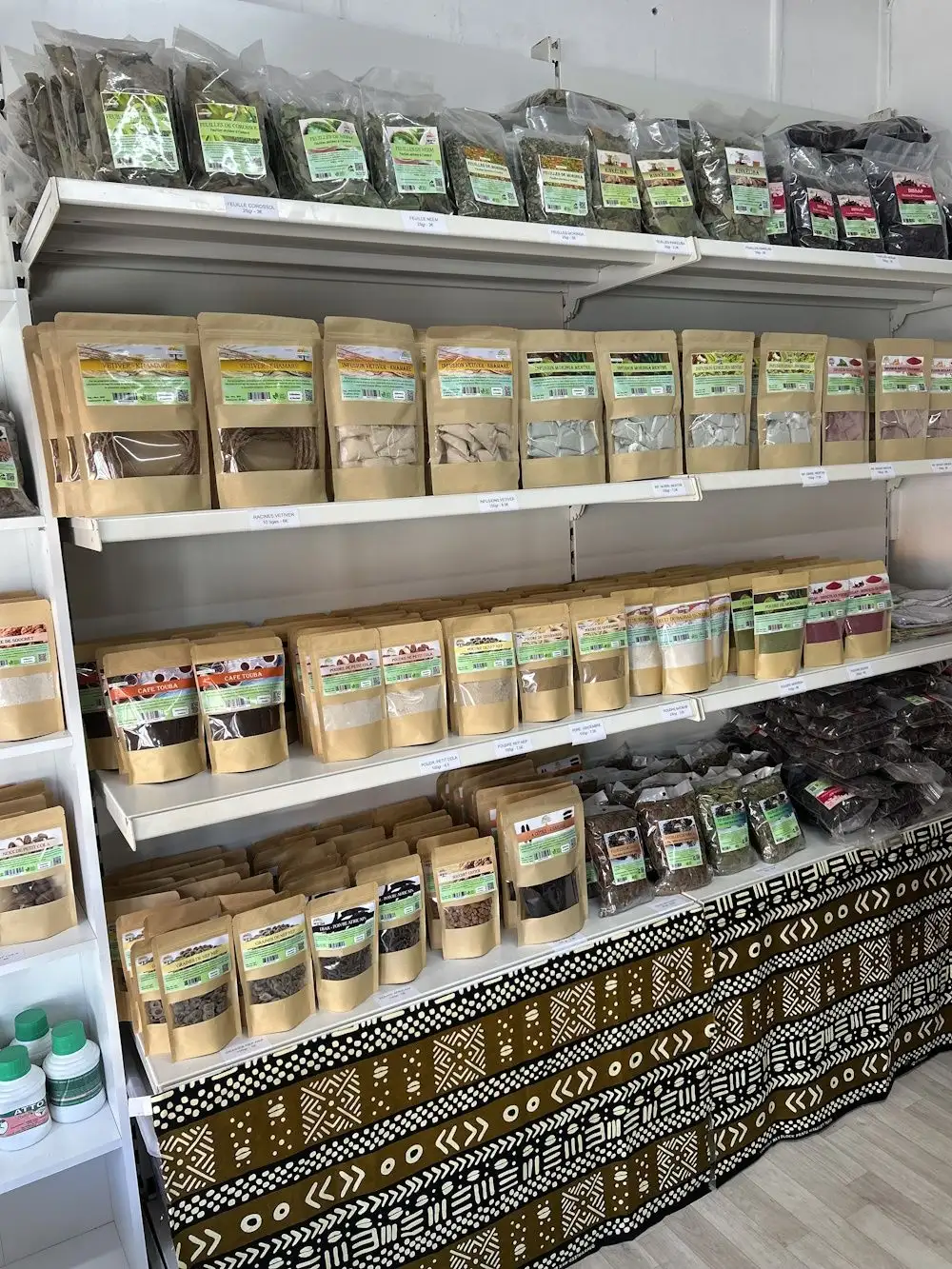 Boutique Téranga d'Afrique aux Abymes - Centre commercial La Rocade